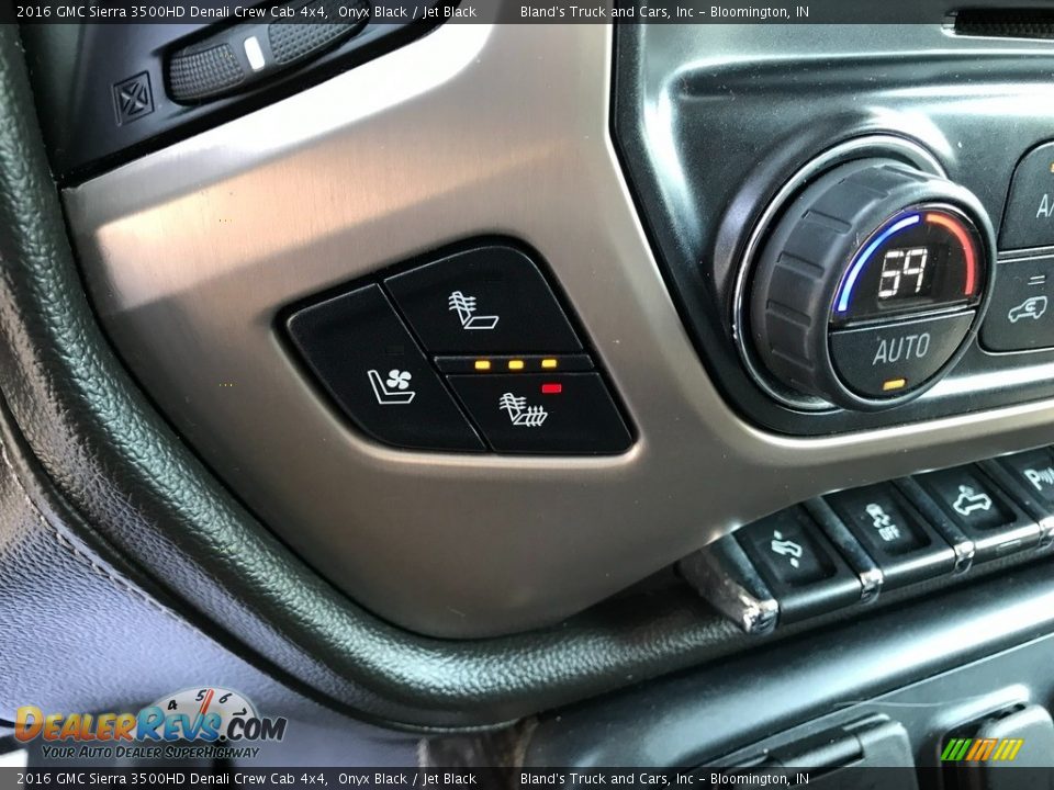 Controls of 2016 GMC Sierra 3500HD Denali Crew Cab 4x4 Photo #25