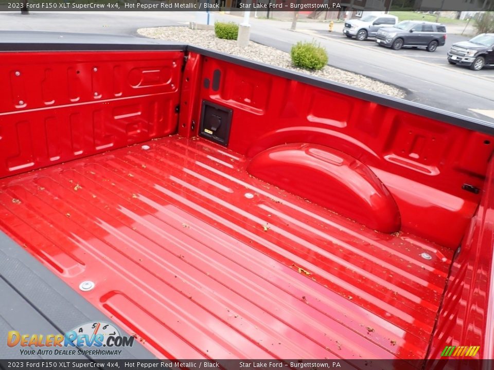 2023 Ford F150 XLT SuperCrew 4x4 Hot Pepper Red Metallic / Black Photo #11