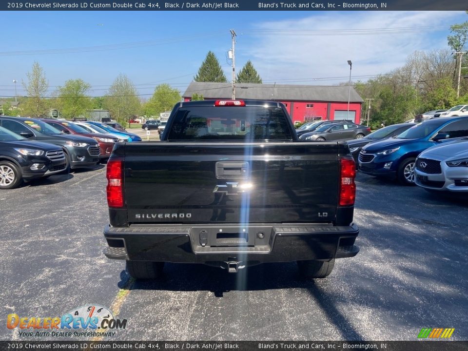 2019 Chevrolet Silverado LD Custom Double Cab 4x4 Black / Dark Ash/Jet Black Photo #4