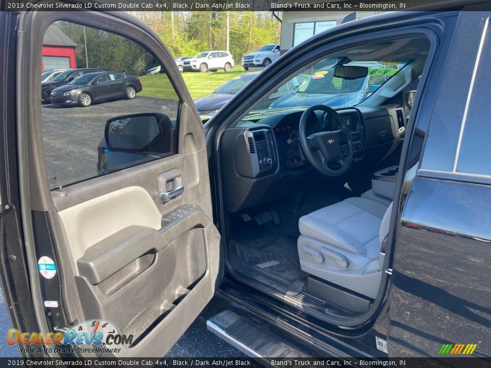 2019 Chevrolet Silverado LD Custom Double Cab 4x4 Black / Dark Ash/Jet Black Photo #9