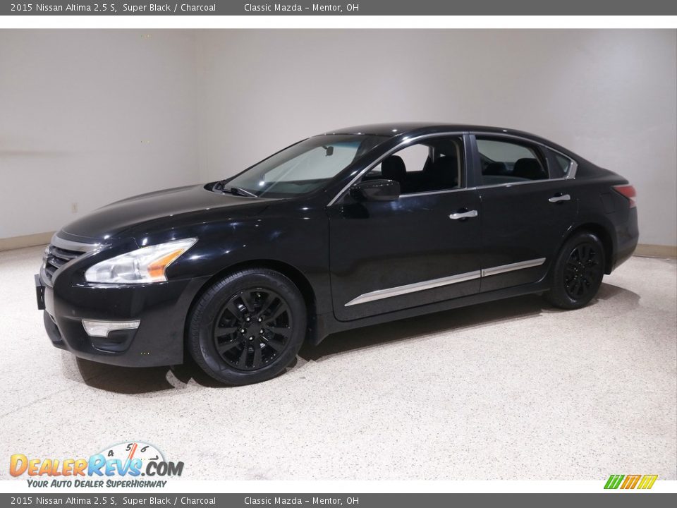2015 Nissan Altima 2.5 S Super Black / Charcoal Photo #3