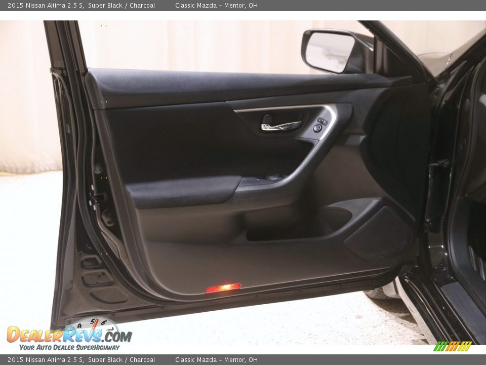 2015 Nissan Altima 2.5 S Super Black / Charcoal Photo #4