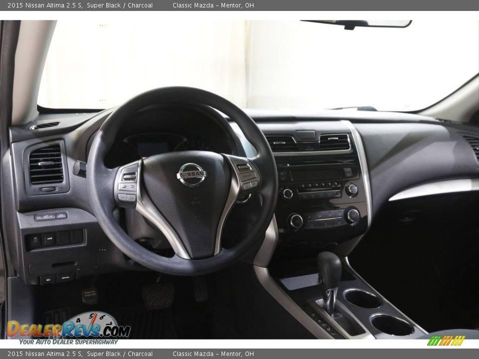 2015 Nissan Altima 2.5 S Super Black / Charcoal Photo #6