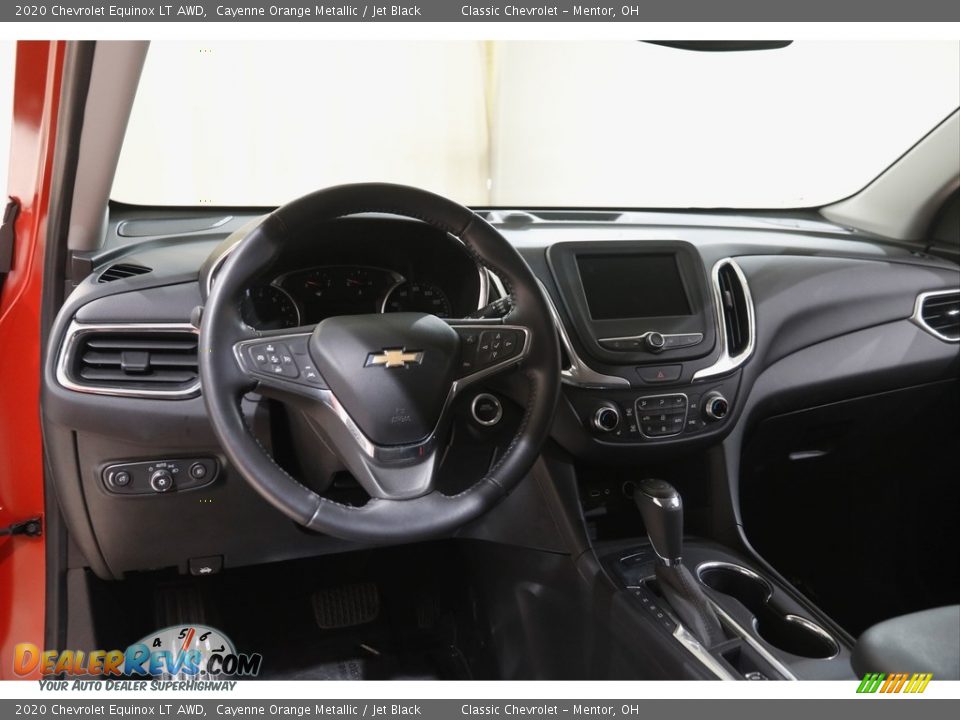 Dashboard of 2020 Chevrolet Equinox LT AWD Photo #6