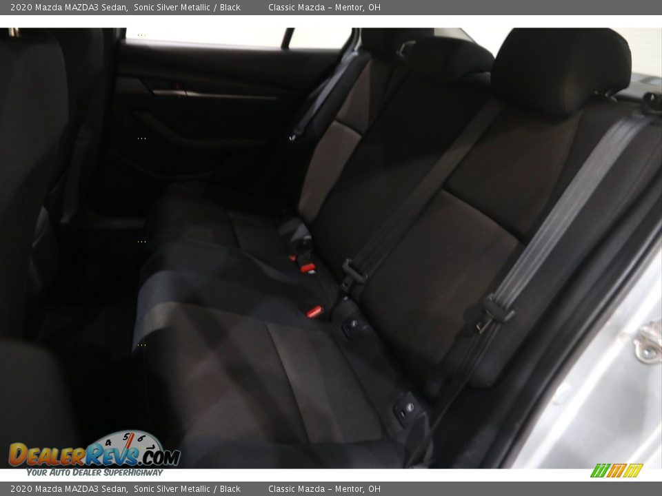 2020 Mazda MAZDA3 Sedan Sonic Silver Metallic / Black Photo #16