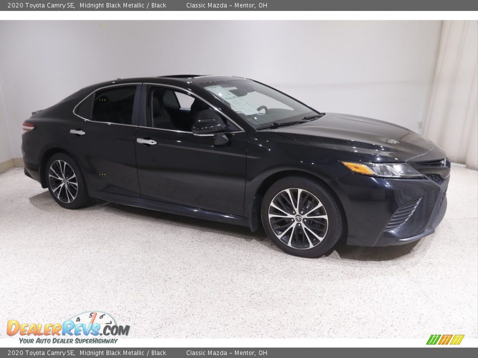 2020 Toyota Camry SE Midnight Black Metallic / Black Photo #1