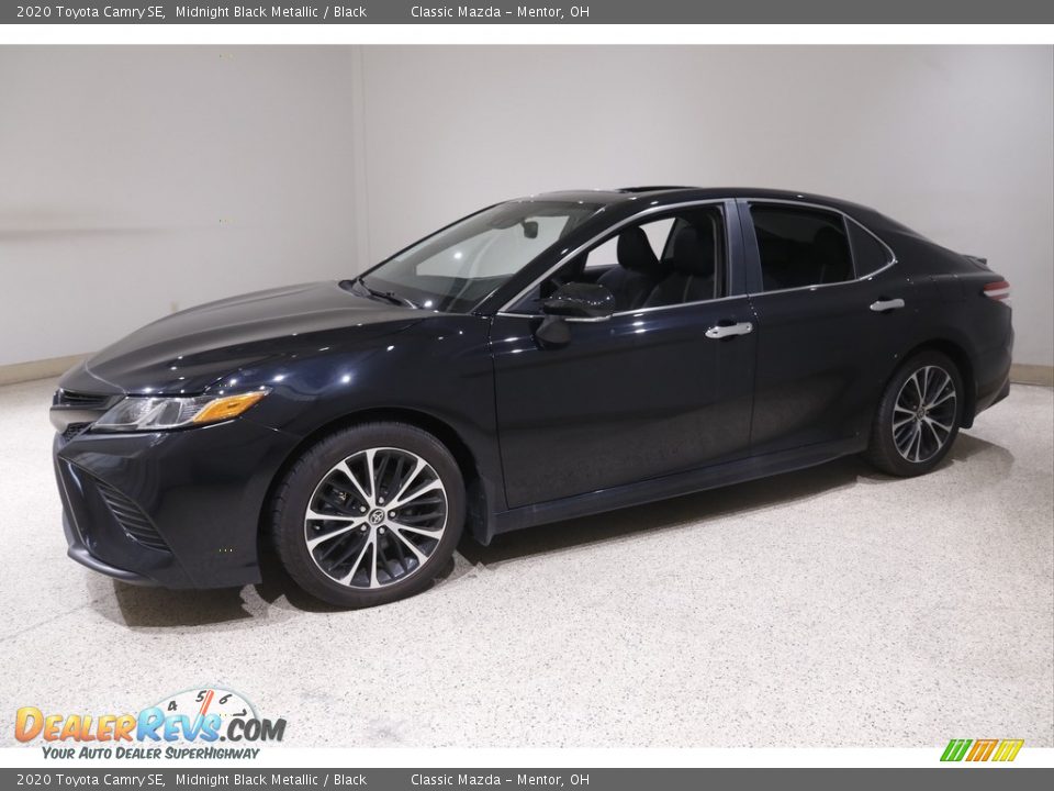 2020 Toyota Camry SE Midnight Black Metallic / Black Photo #3