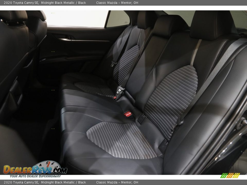 2020 Toyota Camry SE Midnight Black Metallic / Black Photo #15