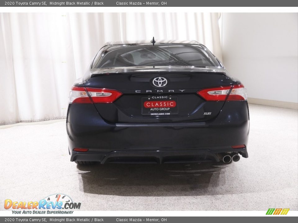 2020 Toyota Camry SE Midnight Black Metallic / Black Photo #16