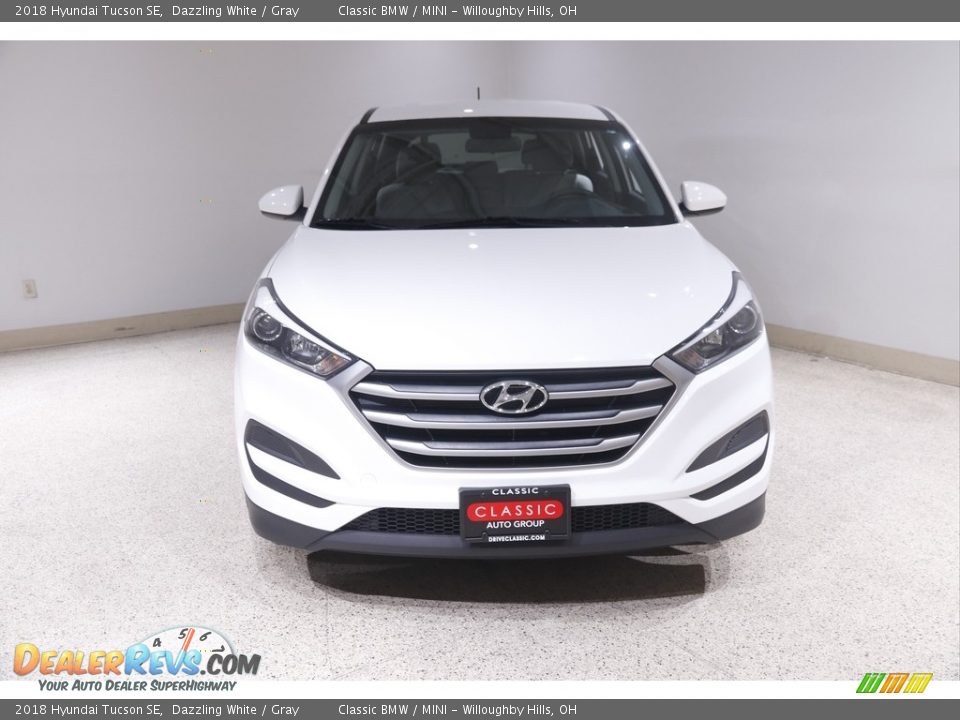 2018 Hyundai Tucson SE Dazzling White / Gray Photo #2