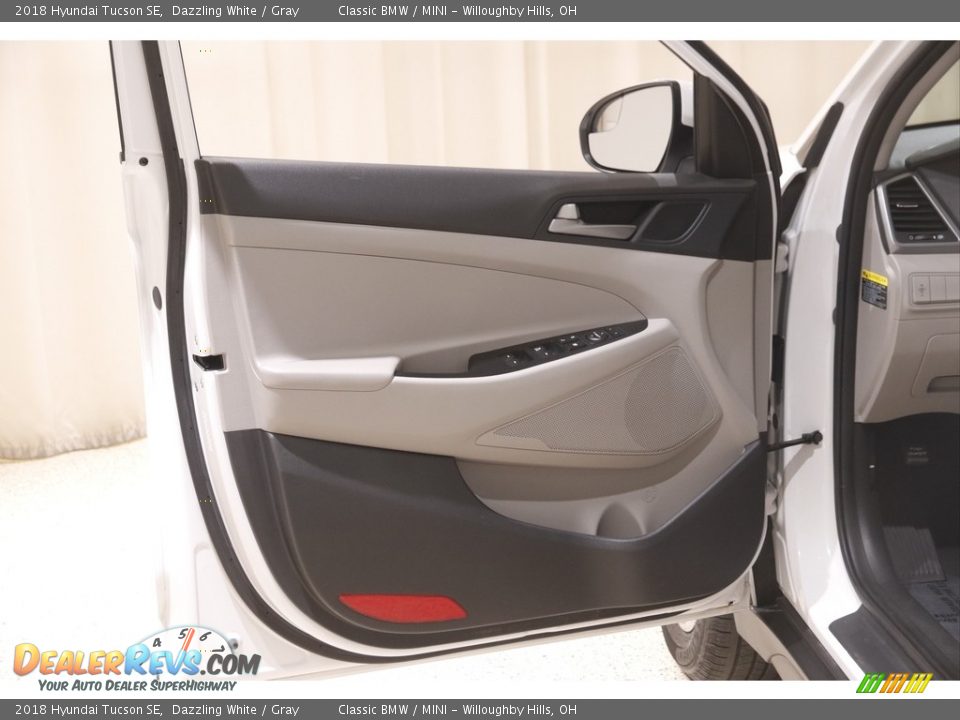 Door Panel of 2018 Hyundai Tucson SE Photo #4