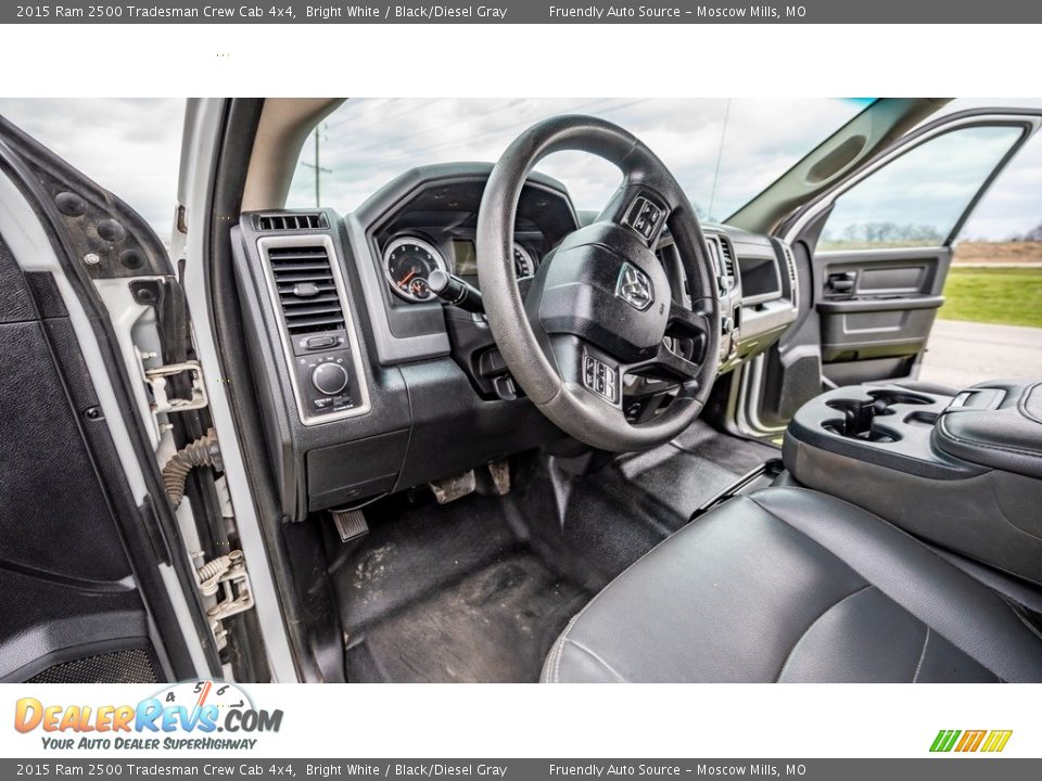 2015 Ram 2500 Tradesman Crew Cab 4x4 Bright White / Black/Diesel Gray Photo #13