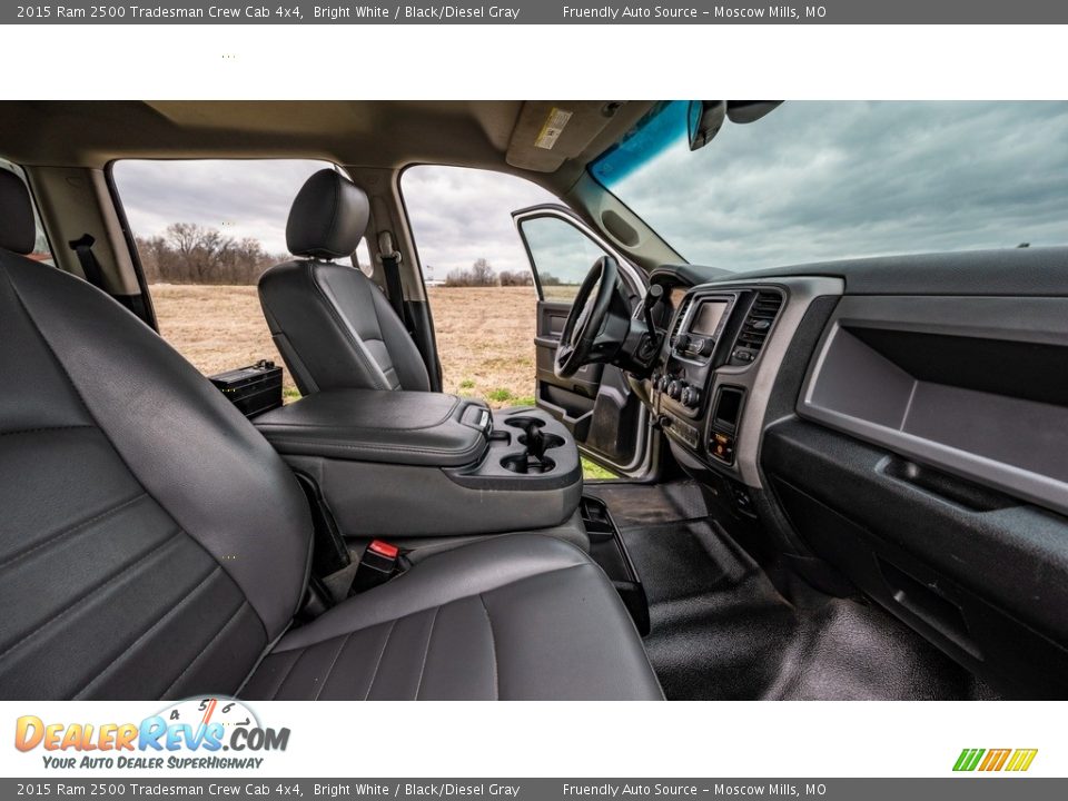 2015 Ram 2500 Tradesman Crew Cab 4x4 Bright White / Black/Diesel Gray Photo #18