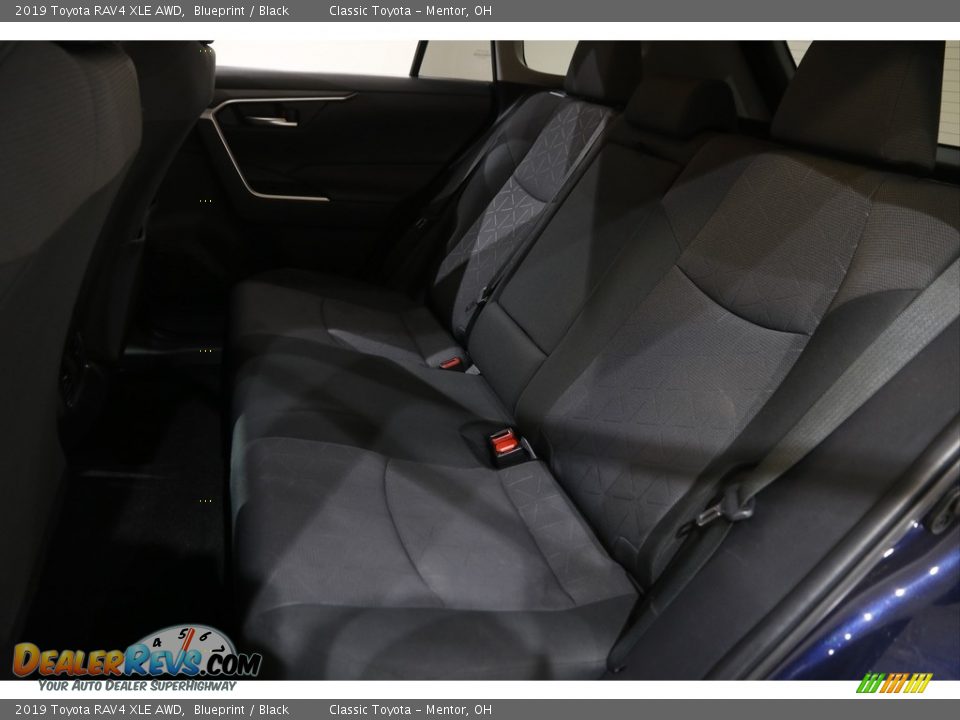 2019 Toyota RAV4 XLE AWD Blueprint / Black Photo #16