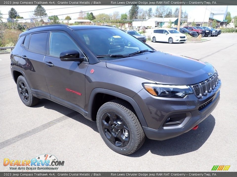 Front 3/4 View of 2023 Jeep Compass Trailhawk 4x4 Photo #7