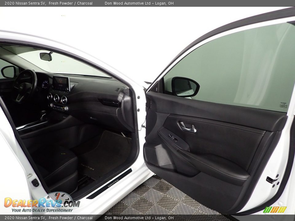 2020 Nissan Sentra SV Fresh Powder / Charcoal Photo #23