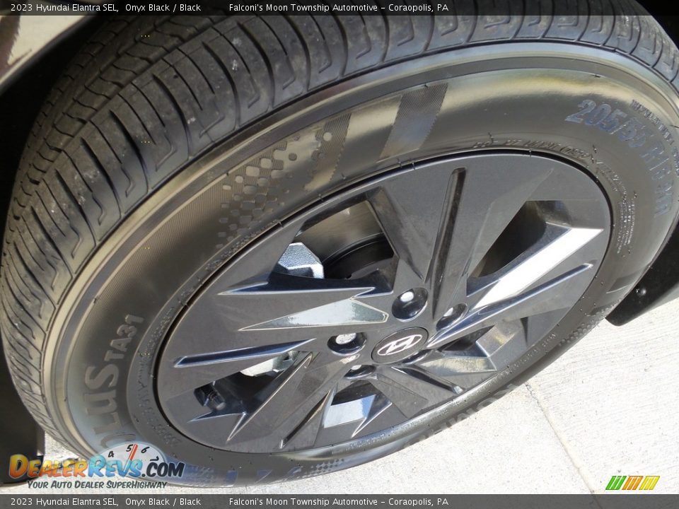 2023 Hyundai Elantra SEL Onyx Black / Black Photo #10