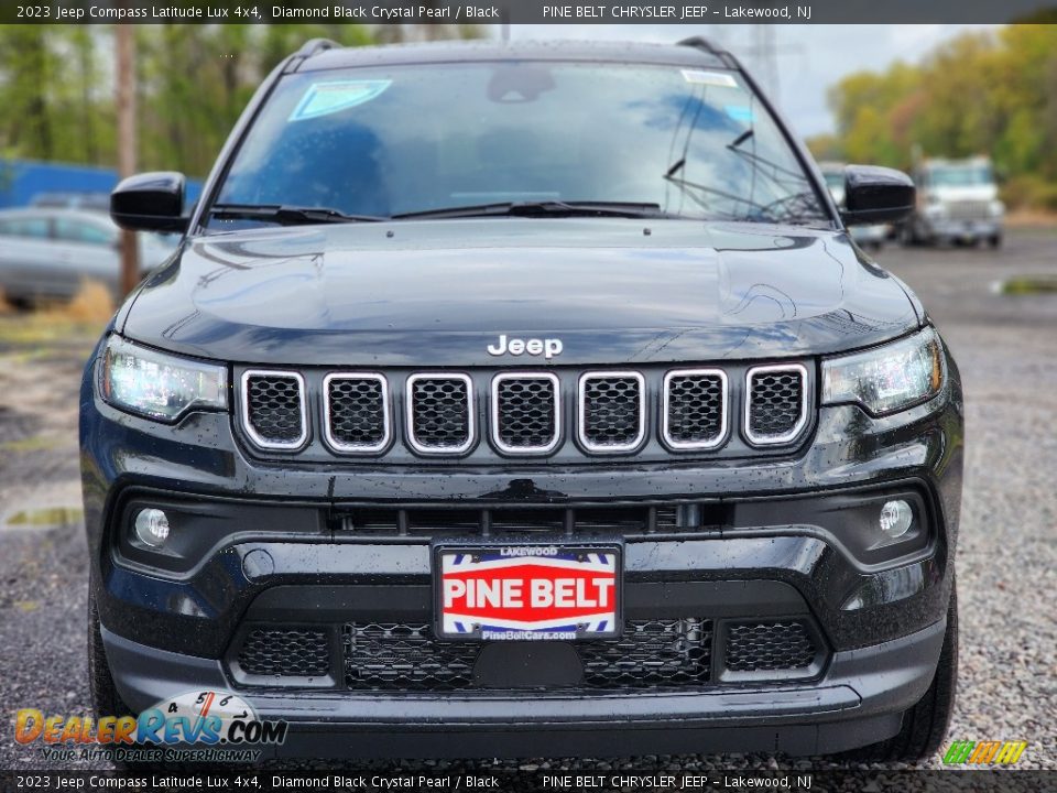 2023 Jeep Compass Latitude Lux 4x4 Diamond Black Crystal Pearl / Black Photo #2