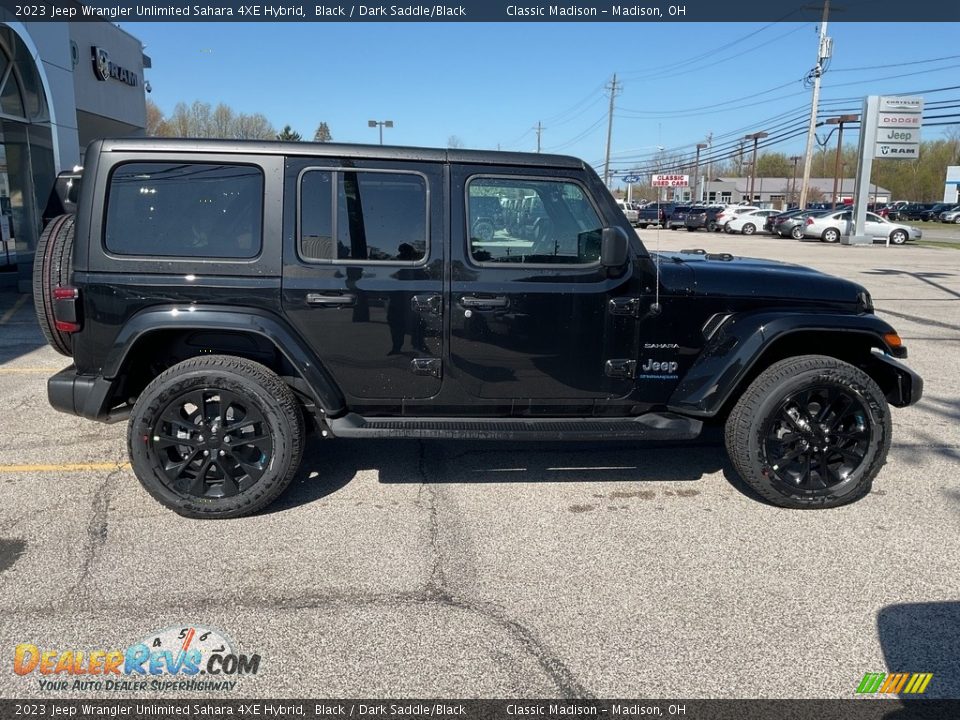 2023 Jeep Wrangler Unlimited Sahara 4XE Hybrid Black / Dark Saddle/Black Photo #9