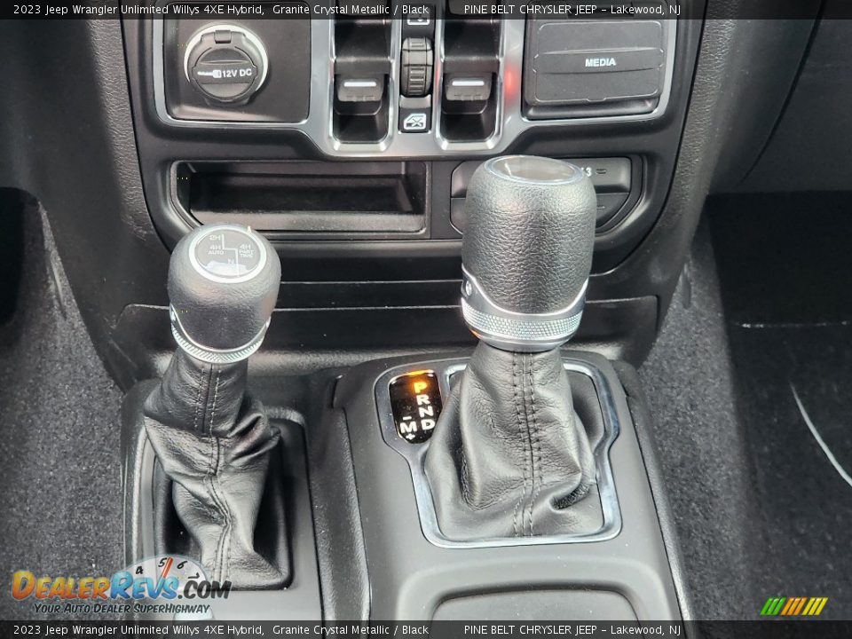 2023 Jeep Wrangler Unlimited Willys 4XE Hybrid Shifter Photo #10