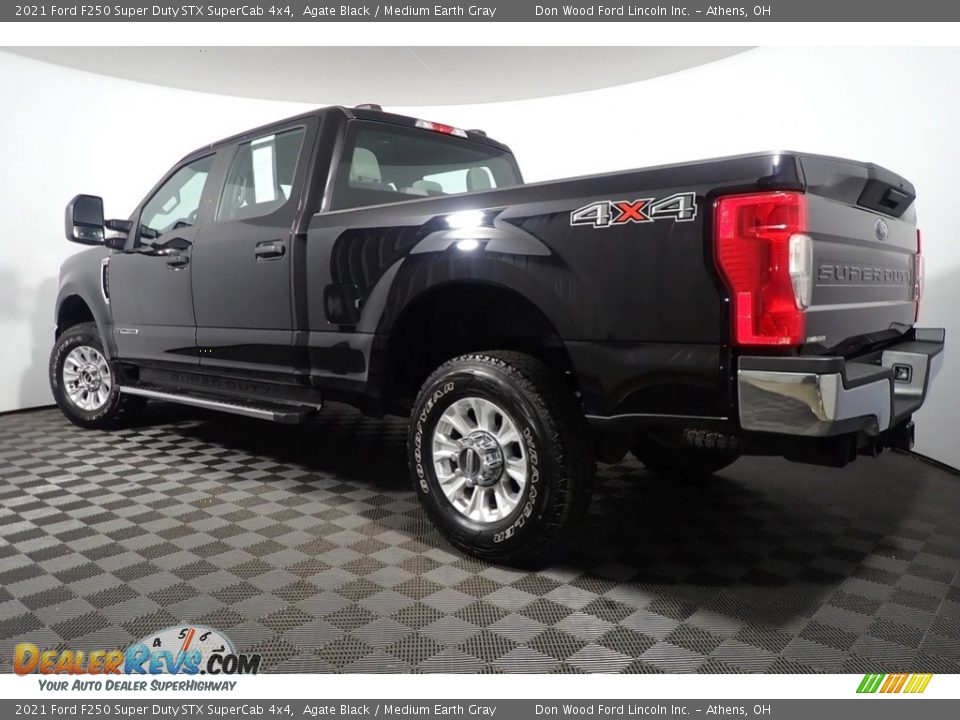 2021 Ford F250 Super Duty STX SuperCab 4x4 Agate Black / Medium Earth Gray Photo #11