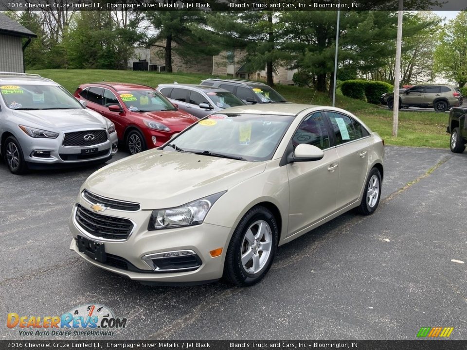 2016 Chevrolet Cruze Limited LT Champagne Silver Metallic / Jet Black Photo #2