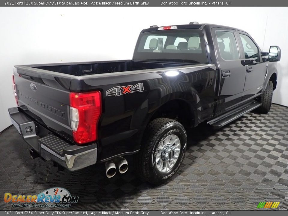 2021 Ford F250 Super Duty STX SuperCab 4x4 Agate Black / Medium Earth Gray Photo #16