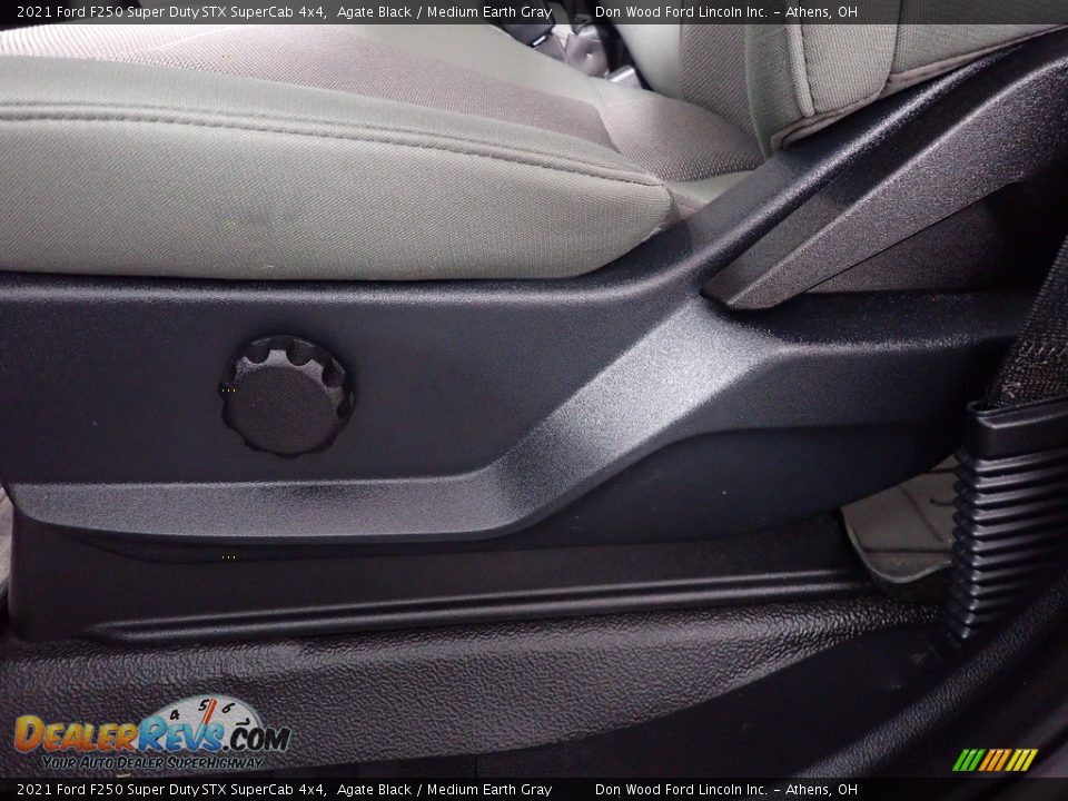2021 Ford F250 Super Duty STX SuperCab 4x4 Agate Black / Medium Earth Gray Photo #20
