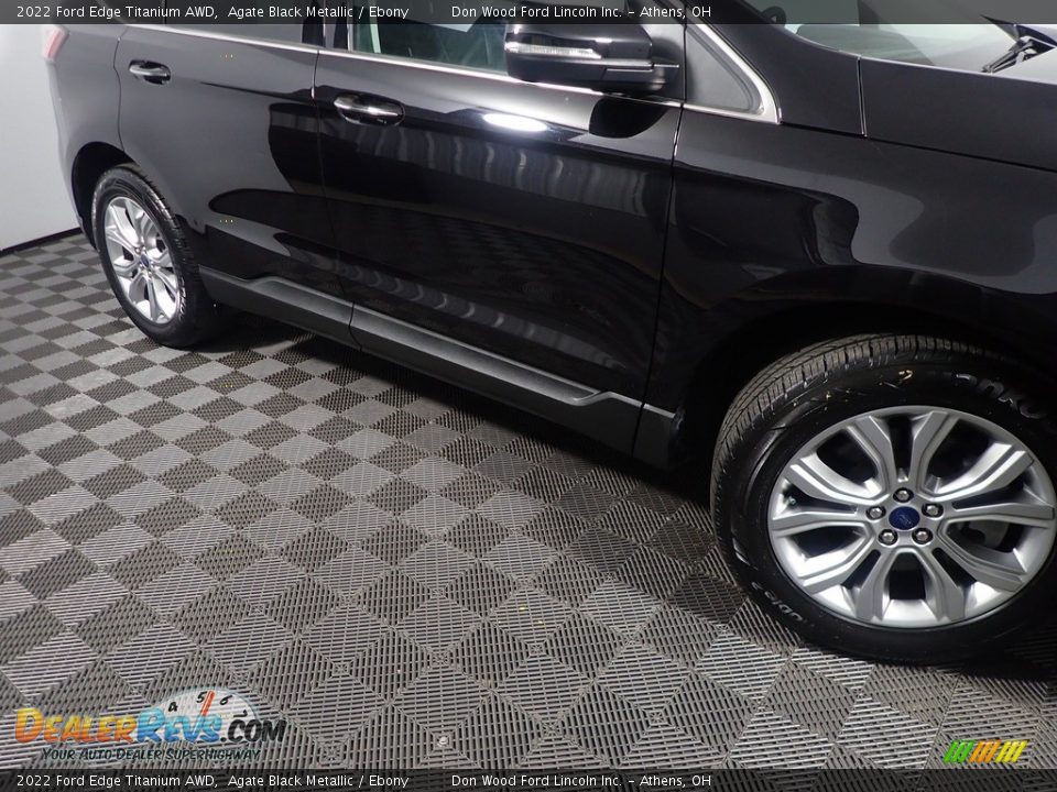 2022 Ford Edge Titanium AWD Agate Black Metallic / Ebony Photo #5