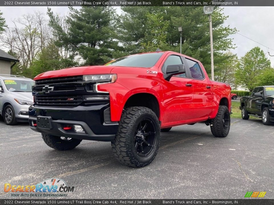 2022 Chevrolet Silverado 1500 Limited LT Trail Boss Crew Cab 4x4 Red Hot / Jet Black Photo #3