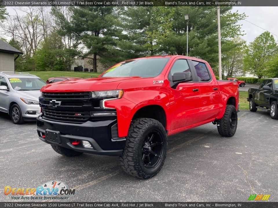 2022 Chevrolet Silverado 1500 Limited LT Trail Boss Crew Cab 4x4 Red Hot / Jet Black Photo #4