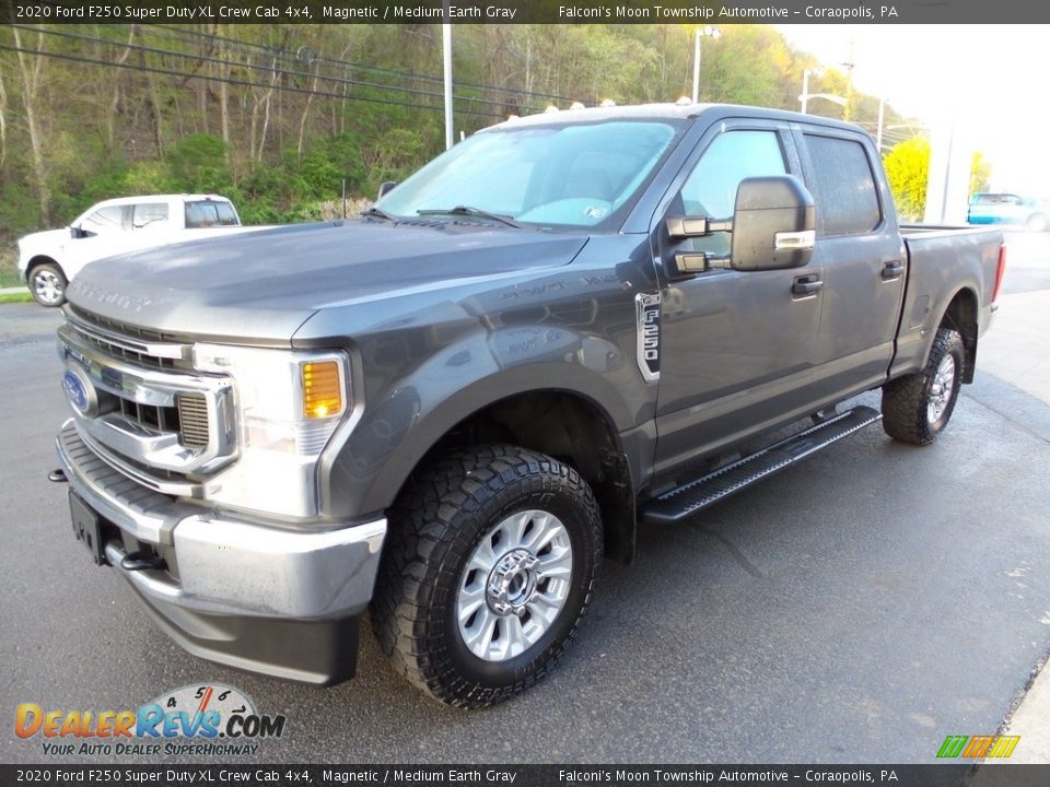 2020 Ford F250 Super Duty XL Crew Cab 4x4 Magnetic / Medium Earth Gray Photo #6