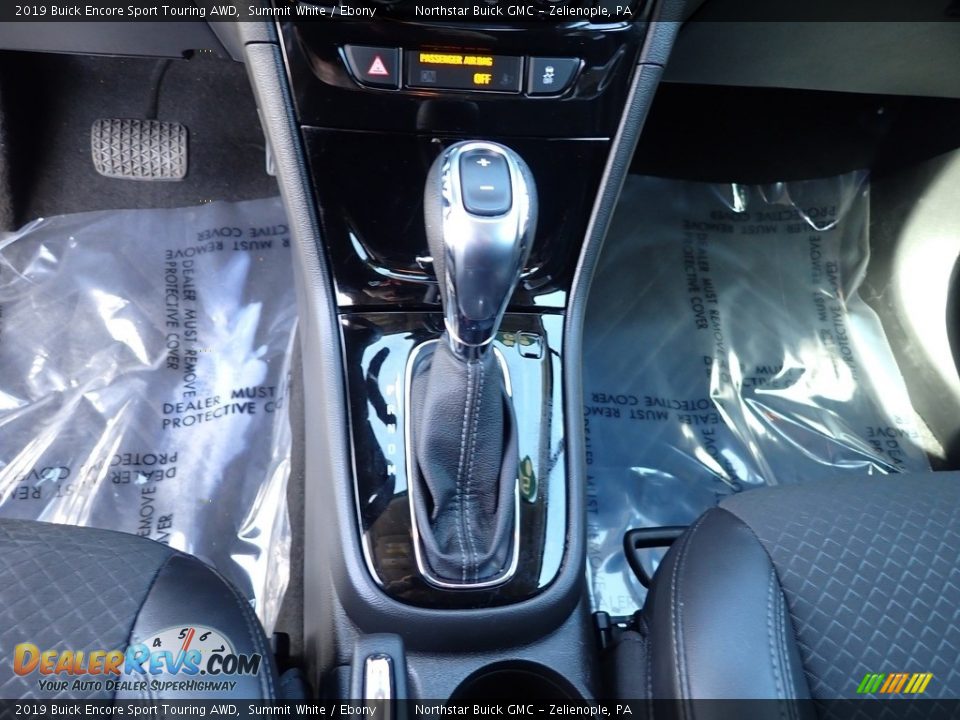 2019 Buick Encore Sport Touring AWD Shifter Photo #26