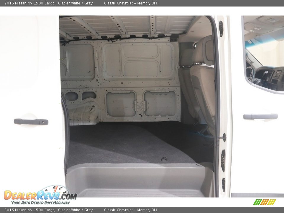 2016 Nissan NV 1500 Cargo Glacier White / Gray Photo #12