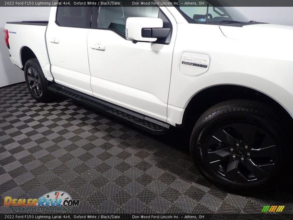 2022 Ford F150 Lightning Lariat 4x4 Oxford White / Black/Slate Photo #5