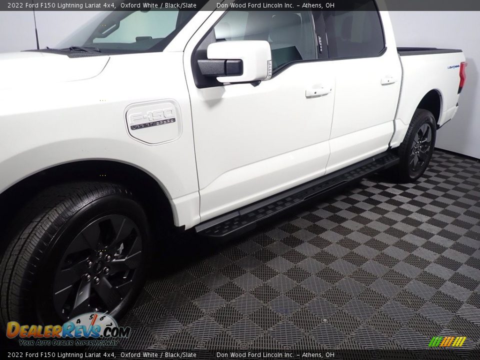 2022 Ford F150 Lightning Lariat 4x4 Oxford White / Black/Slate Photo #11