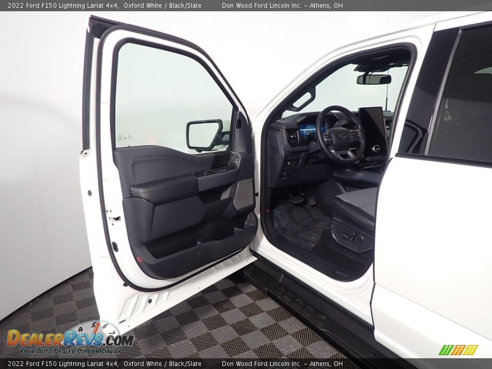 2022 Ford F150 Lightning Lariat 4x4 Oxford White / Black/Slate Photo #19