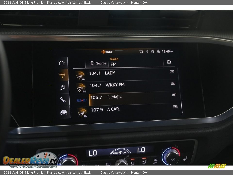 Controls of 2022 Audi Q3 S Line Premium Plus quattro Photo #13