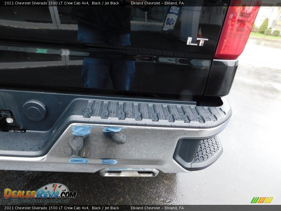 2021 Chevrolet Silverado 1500 LT Crew Cab 4x4 Black / Jet Black Photo #17