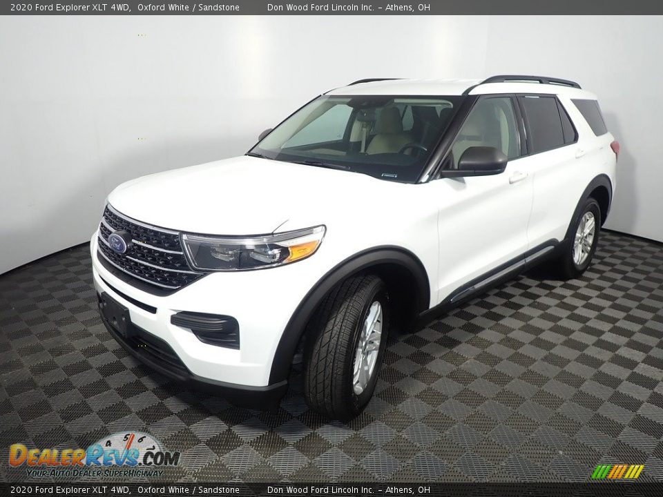 2020 Ford Explorer XLT 4WD Oxford White / Sandstone Photo #9