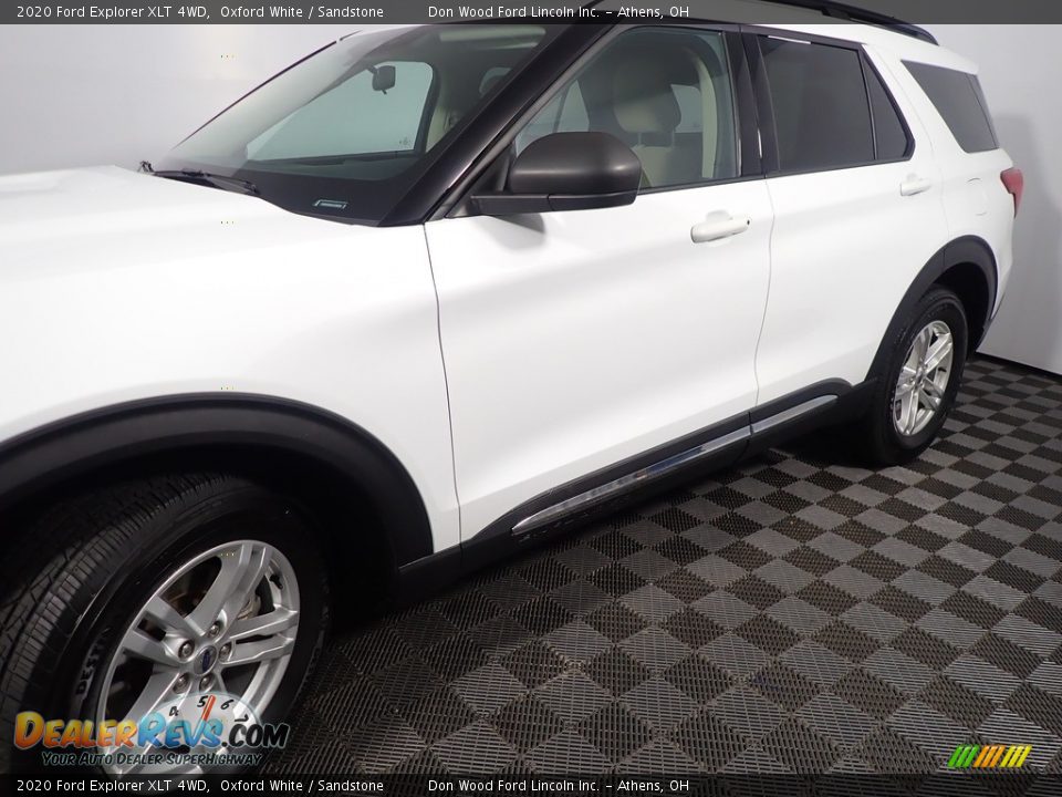 2020 Ford Explorer XLT 4WD Oxford White / Sandstone Photo #10
