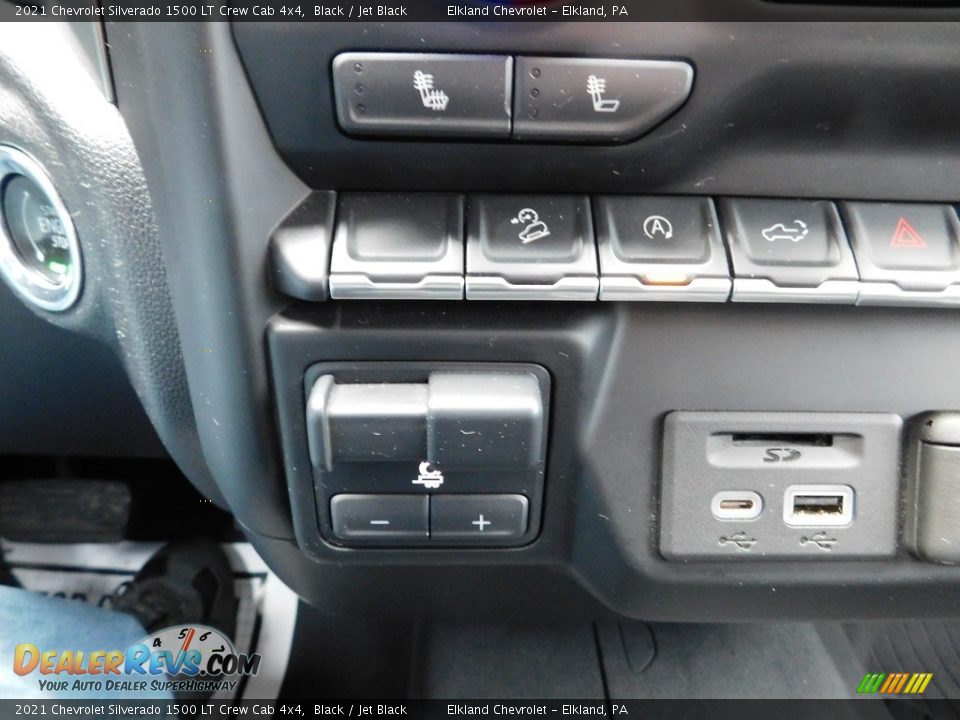 2021 Chevrolet Silverado 1500 LT Crew Cab 4x4 Black / Jet Black Photo #33