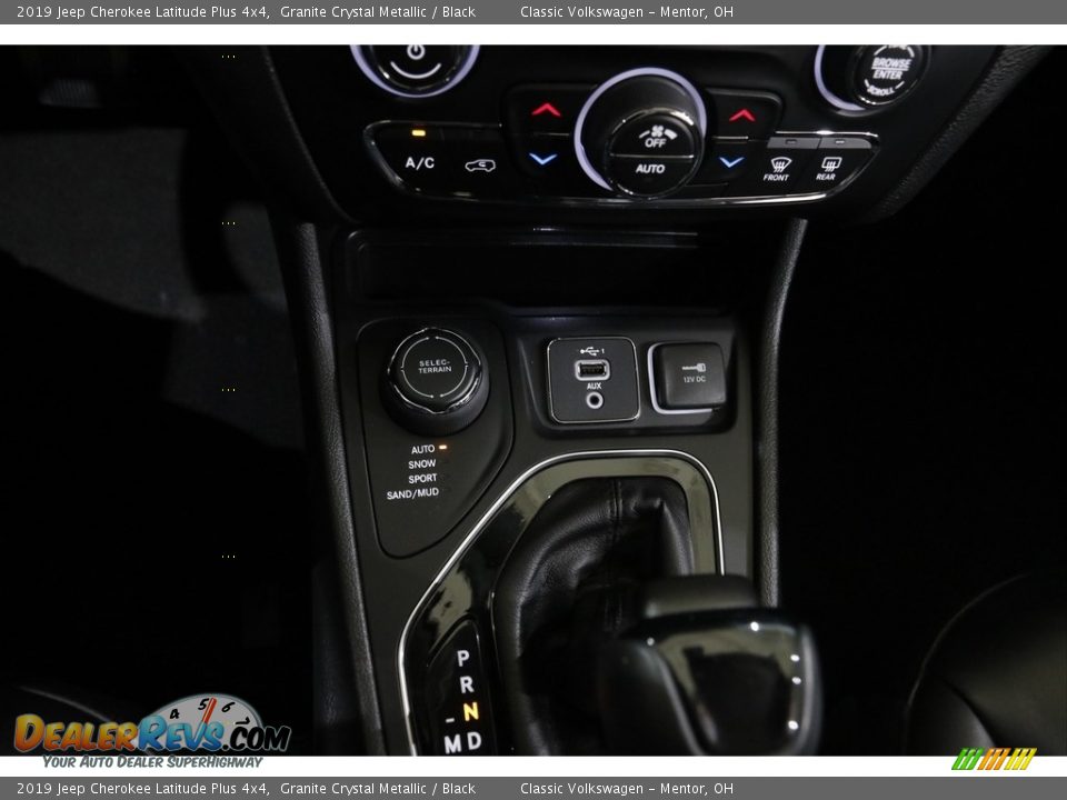 2019 Jeep Cherokee Latitude Plus 4x4 Granite Crystal Metallic / Black Photo #16