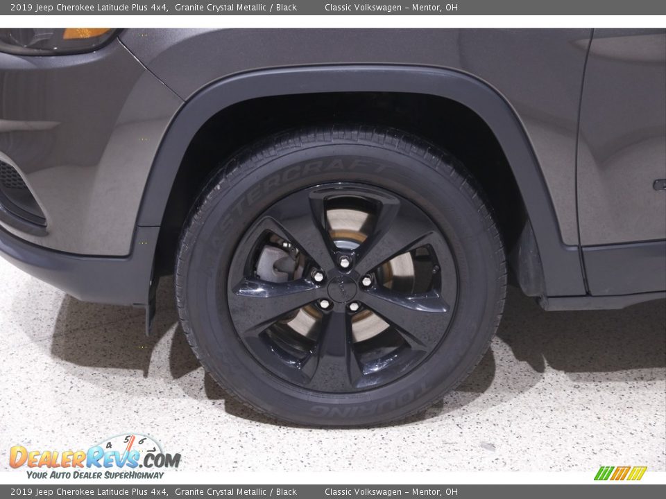 2019 Jeep Cherokee Latitude Plus 4x4 Granite Crystal Metallic / Black Photo #22