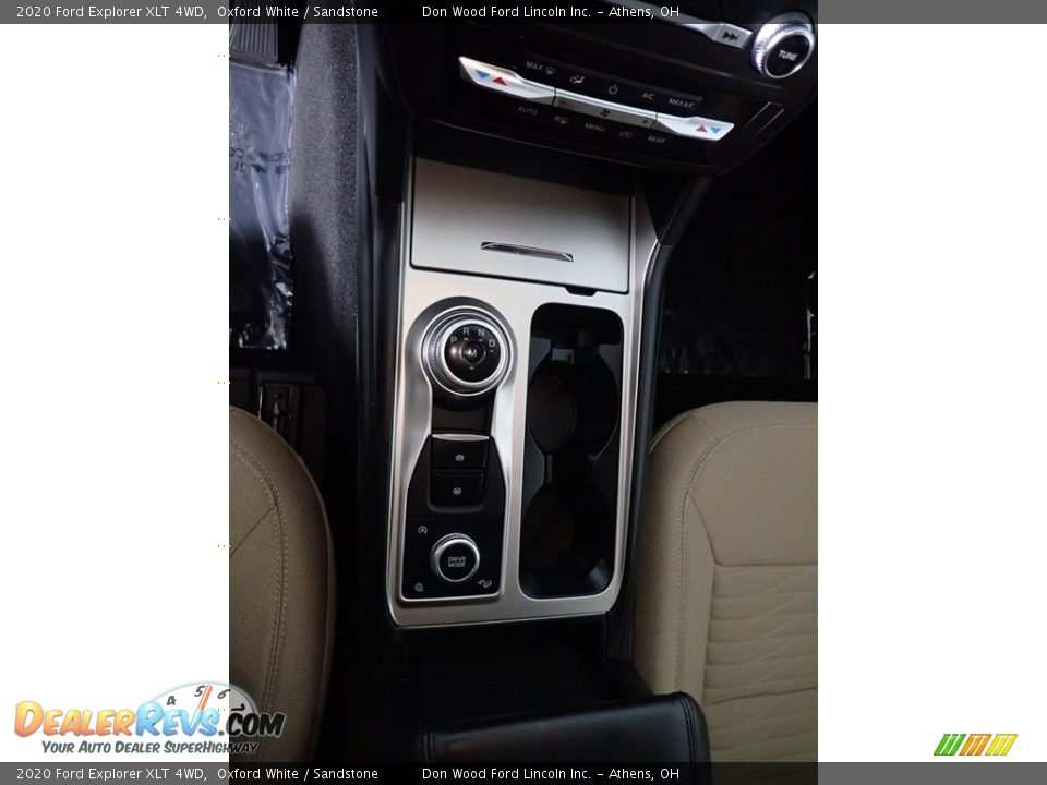 2020 Ford Explorer XLT 4WD Oxford White / Sandstone Photo #32