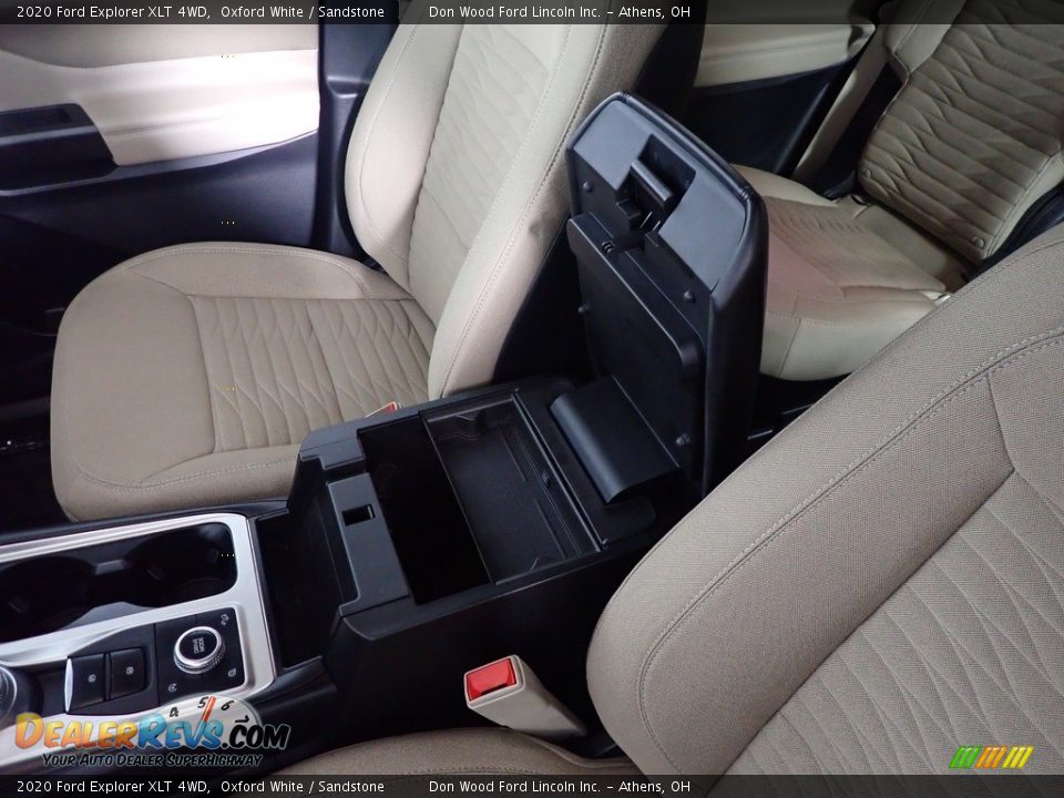 2020 Ford Explorer XLT 4WD Oxford White / Sandstone Photo #33