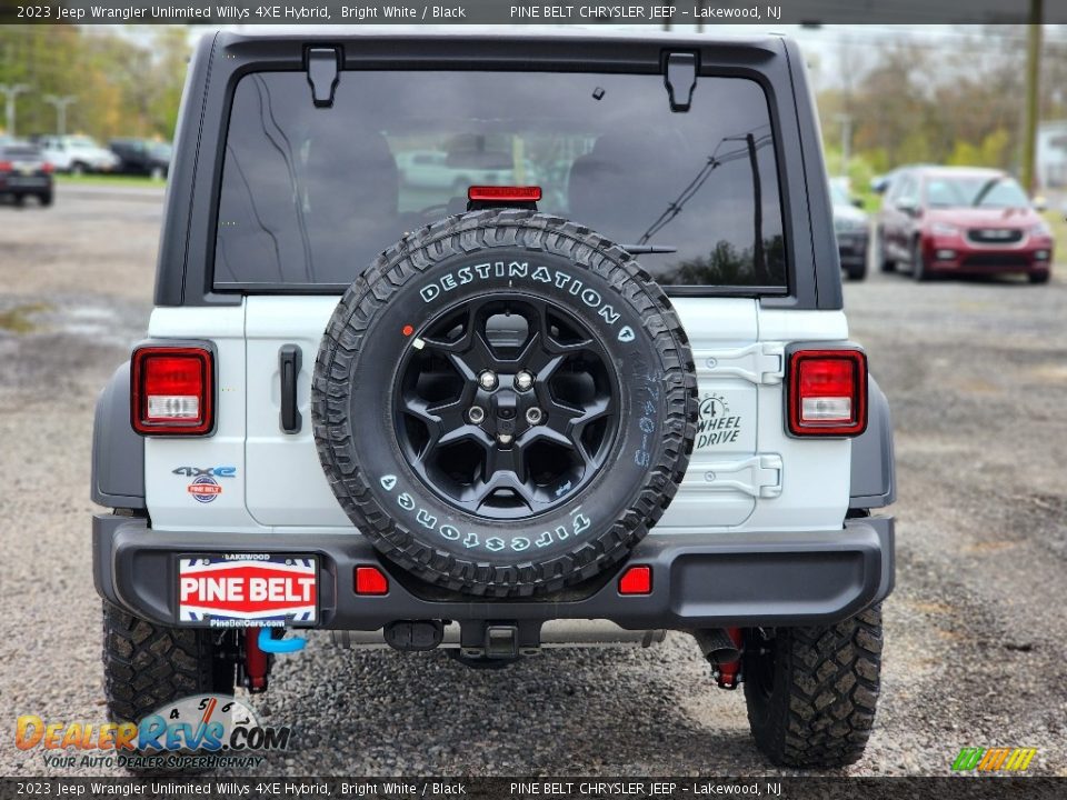 2023 Jeep Wrangler Unlimited Willys 4XE Hybrid Bright White / Black Photo #5