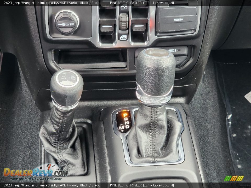 2023 Jeep Wrangler Unlimited Willys 4XE Hybrid Shifter Photo #8