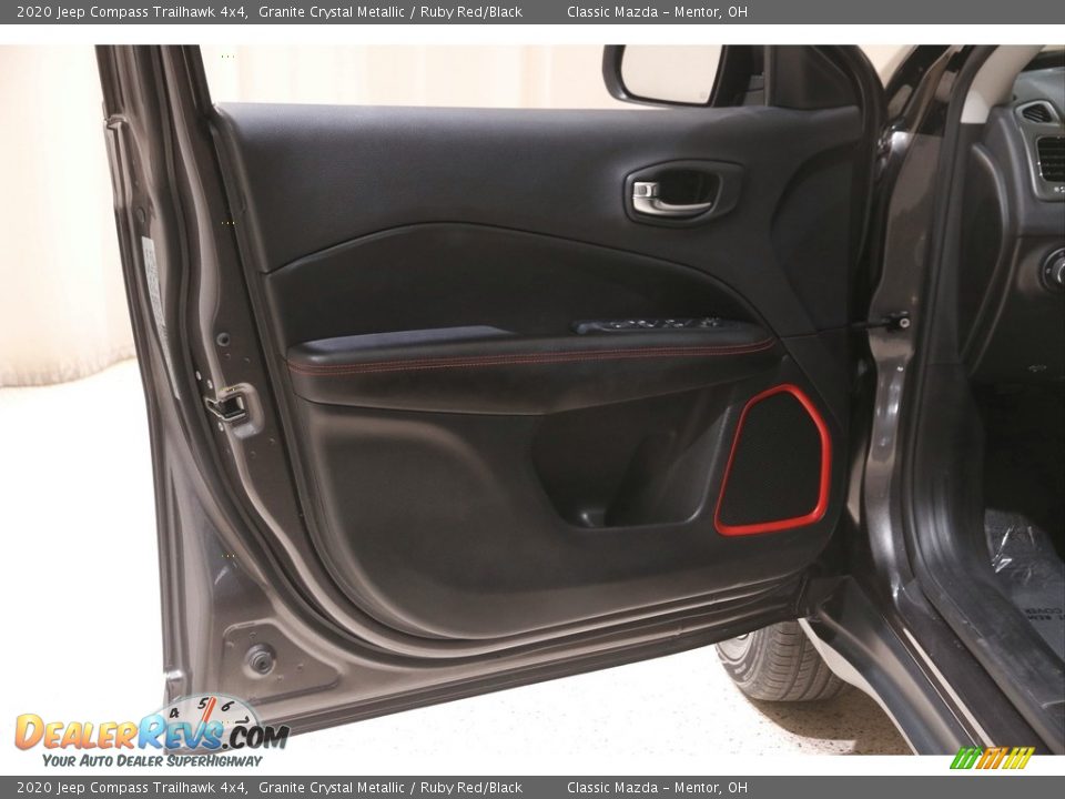 2020 Jeep Compass Trailhawk 4x4 Granite Crystal Metallic / Ruby Red/Black Photo #4