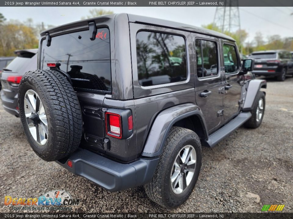 2019 Jeep Wrangler Unlimited Sahara 4x4 Granite Crystal Metallic / Black Photo #3